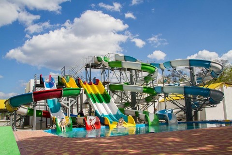 Аквапарк и бассейн