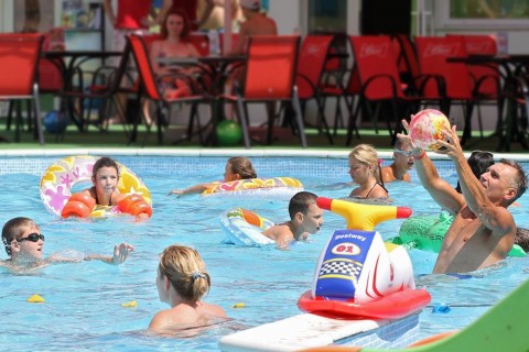 Аквапарк и бассейн