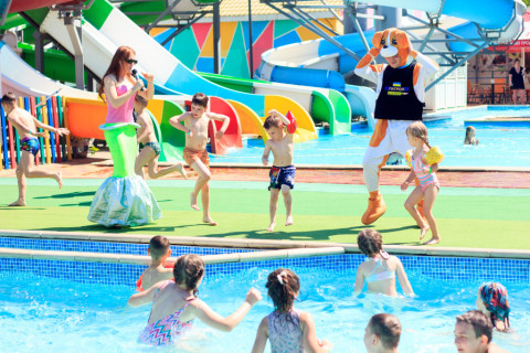 День захисту дітей (відкриття аквапарку 2024)