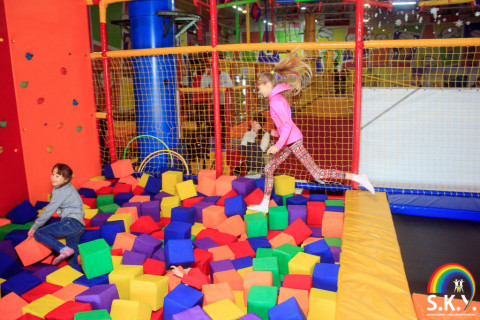 СКАЙ благодійний захід, грудень 22