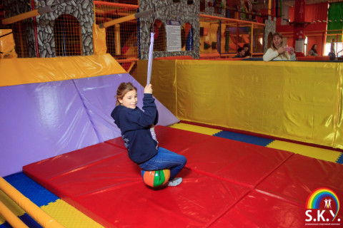 СКАЙ благодійний захід, грудень 22