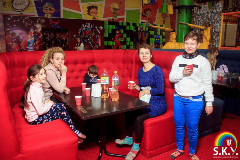 СКАЙ благодійний захід, грудень 22