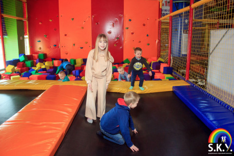 СКАЙ благодійний захід, грудень 22