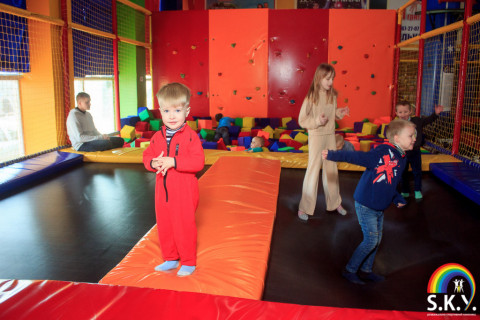 СКАЙ благодійний захід, грудень 22