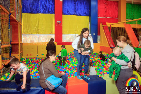 СКАЙ благодійний захід, грудень 22