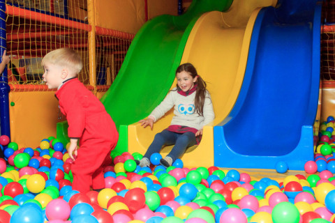 СКАЙ благодійний захід, грудень 22