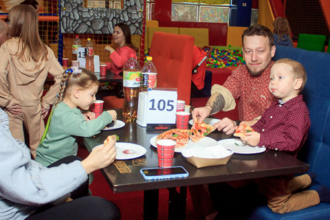 СКАЙ благодійний захід, грудень 22