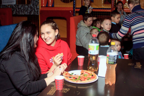 СКАЙ благодійний захід, грудень 22