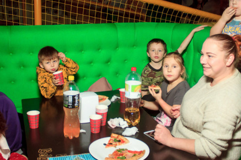 СКАЙ благодійний захід, грудень 22