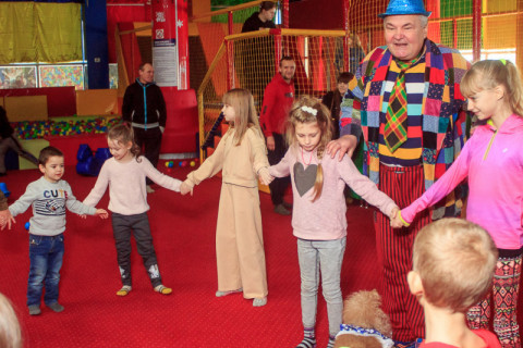 СКАЙ благодійний захід, грудень 22