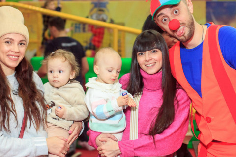 СКАЙ благодійний захід, грудень 22