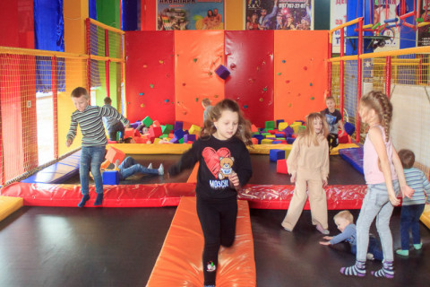 СКАЙ благодійний захід, грудень 22