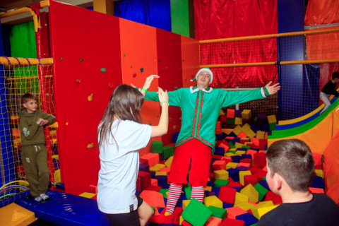 Новий Рік 2023-2024