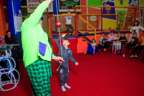 Новий Рік 2023-2024