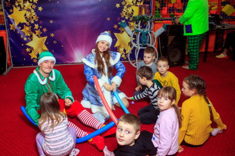 Новий Рік 2023-2024