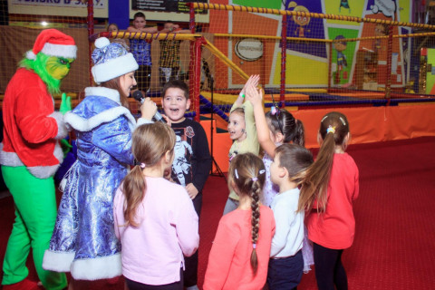 Новий Рік 2023-2024