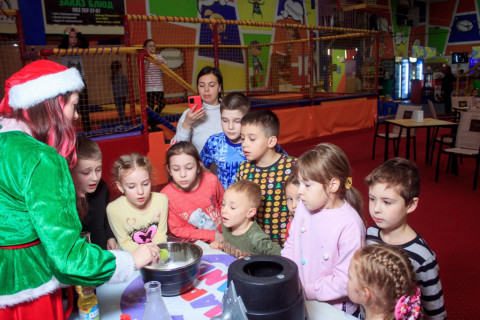 Новий Рік 2023-2024