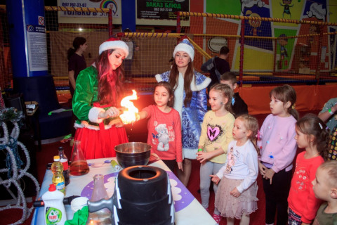 Новий Рік 2023-2024