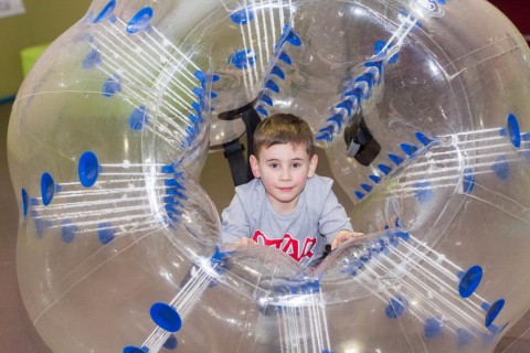 Бампербол - футбол в зорбах