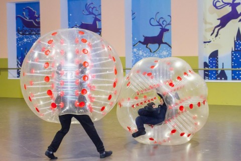 Бампербол - футбол в зорбах