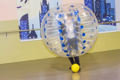 Бампербол - футбол в зорбах