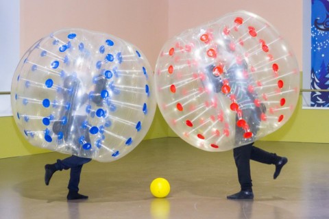 Бампербол - футбол в зорбах