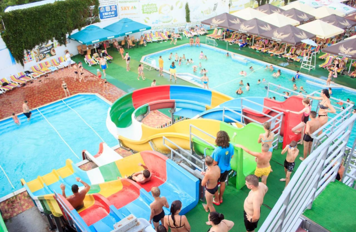 Аквапарк S.K.Y. Family Park у Дніпрі